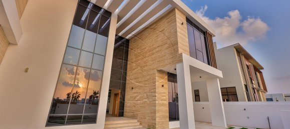 6 bedrooms Villa in Yas Island, UAE No. 29847 2