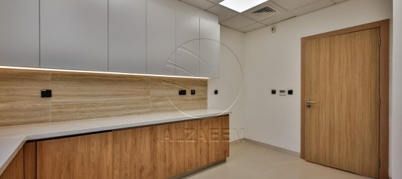 6 bedrooms Villa in Yas Island, UAE No. 29847 16