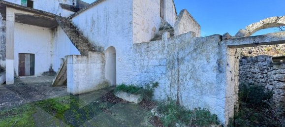 Casa de 8 habitaciónes en Ceglie Messapica, Italy No. 21810 5