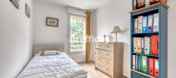 2 Schlafzimmer Wohnung in Livry-Gargan, France, Nr. 330441 8