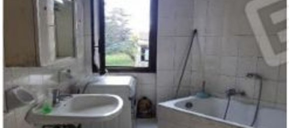 Квартира с 2 комнатами в Ровато, Италия № 265096 3