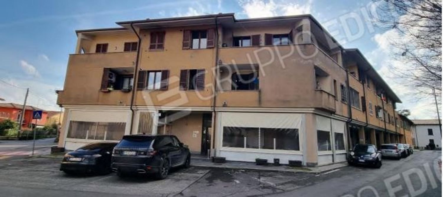 Квартира с 2 комнатами в Ровато, Италия № 265096