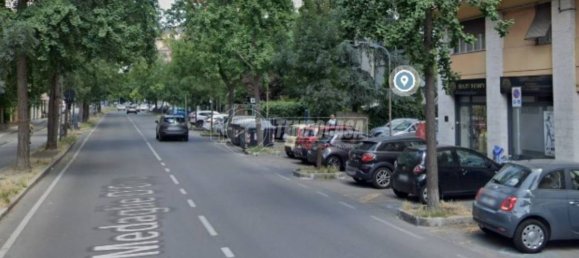 4-Zimmer Gewerbliche Immobilie in Modena, Italy, Nr. 80425 3