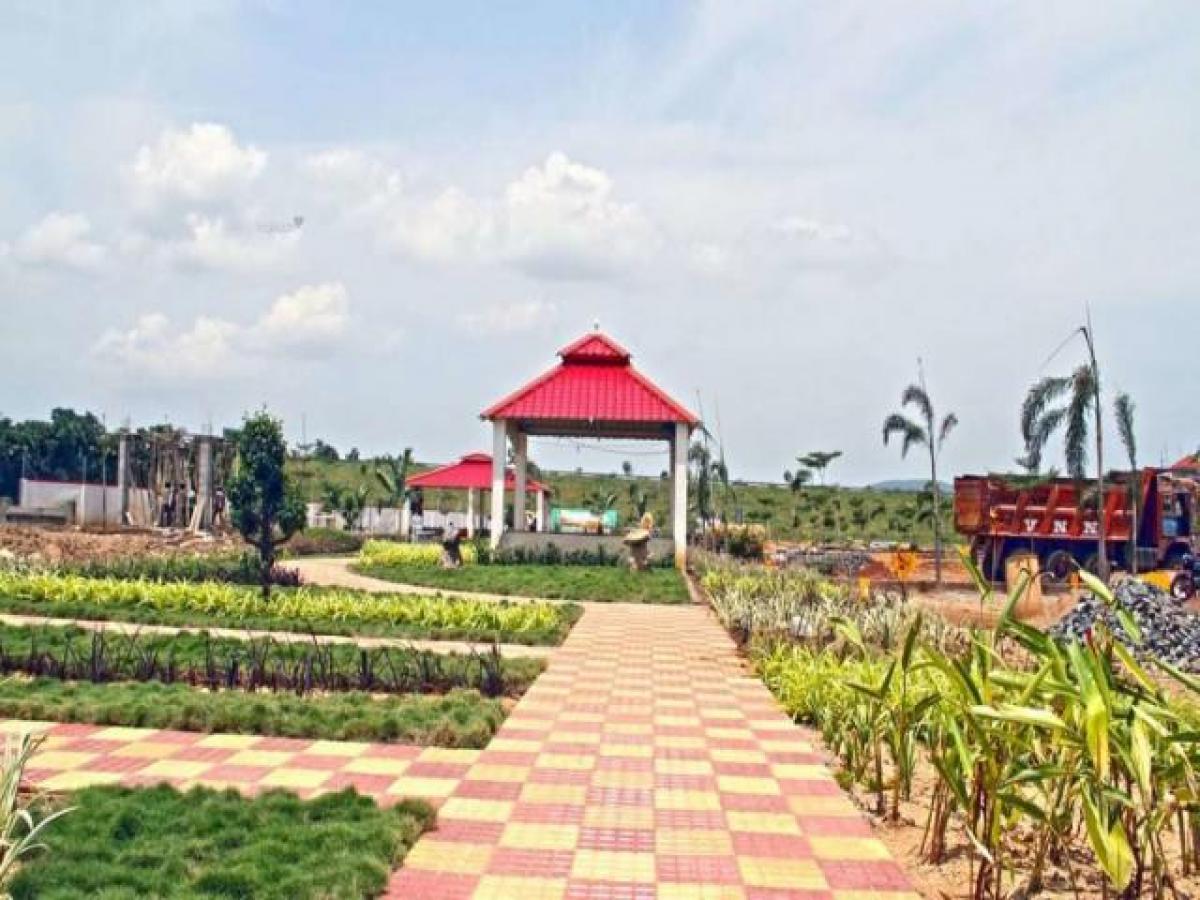 Grundstück in Visakhapatnam, India, Nr. 40921