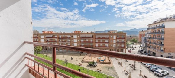 3 bedrooms Apartment in Mollet Del Valles, Spain No. 165416 3
