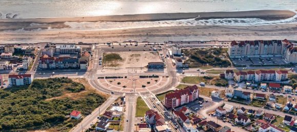 Квартира с 2 спальнями в Кюк, Франция № 160540 4