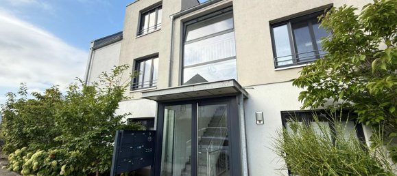 4-salle Duplex à Dusseldorf, Germany No. 291815 2