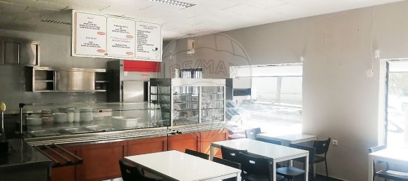 99m² Commercial property in Serpa, Portugal No. 38877 3