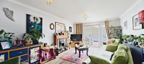 2 Schlafzimmer Haus in Croydon, United Kingdom, Nr. 8118 4