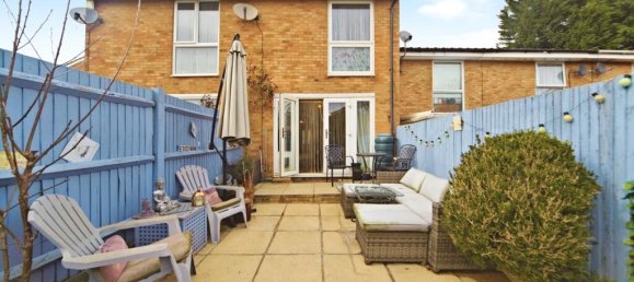 2 Schlafzimmer Haus in Croydon, United Kingdom, Nr. 8118 7