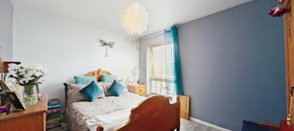 2 Schlafzimmer Haus in Croydon, United Kingdom, Nr. 8118 8