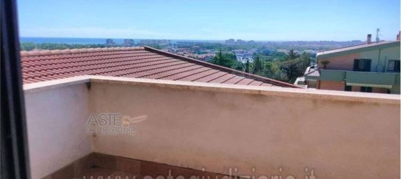 2 Schlafzimmer Wohnung in Città Sant'Angelo, Italy, Nr. 269592 7