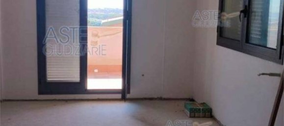 2 Schlafzimmer Wohnung in Città Sant'Angelo, Italy, Nr. 269592 12