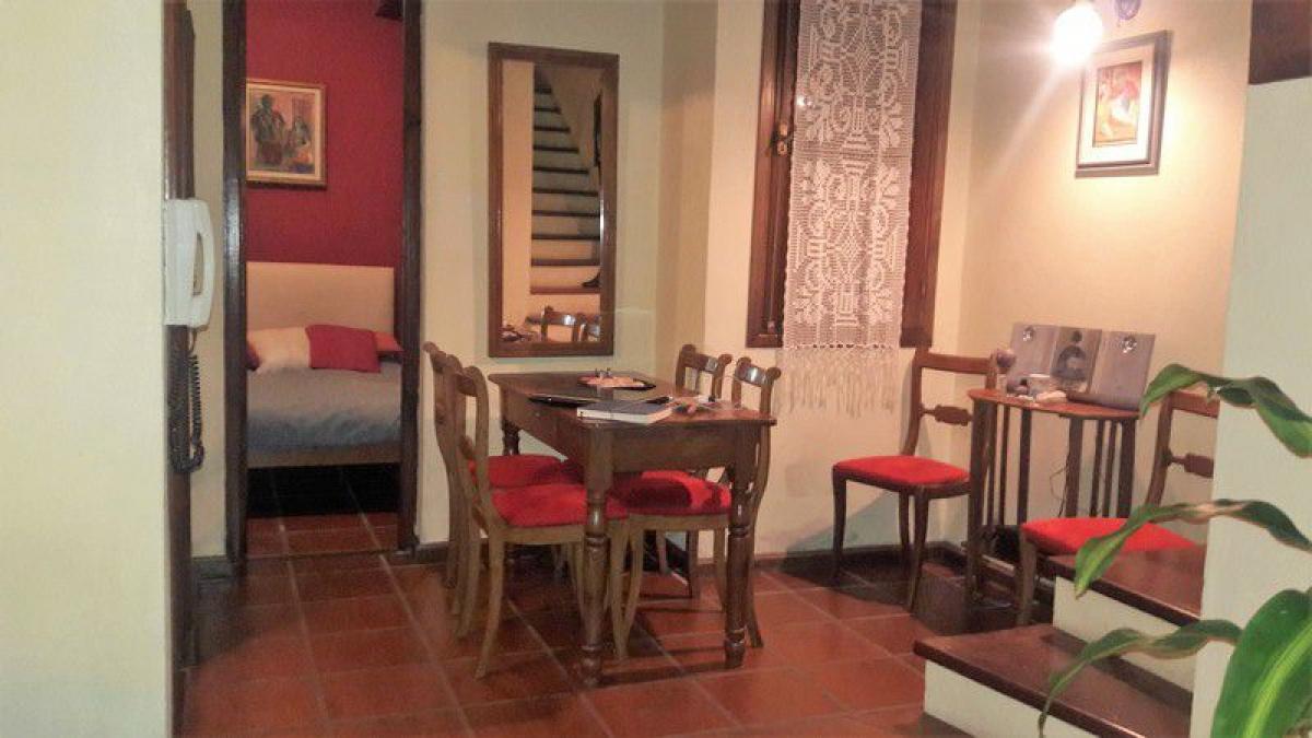 3 bedrooms Apartment in Montevideo, Uruguay No. 4779