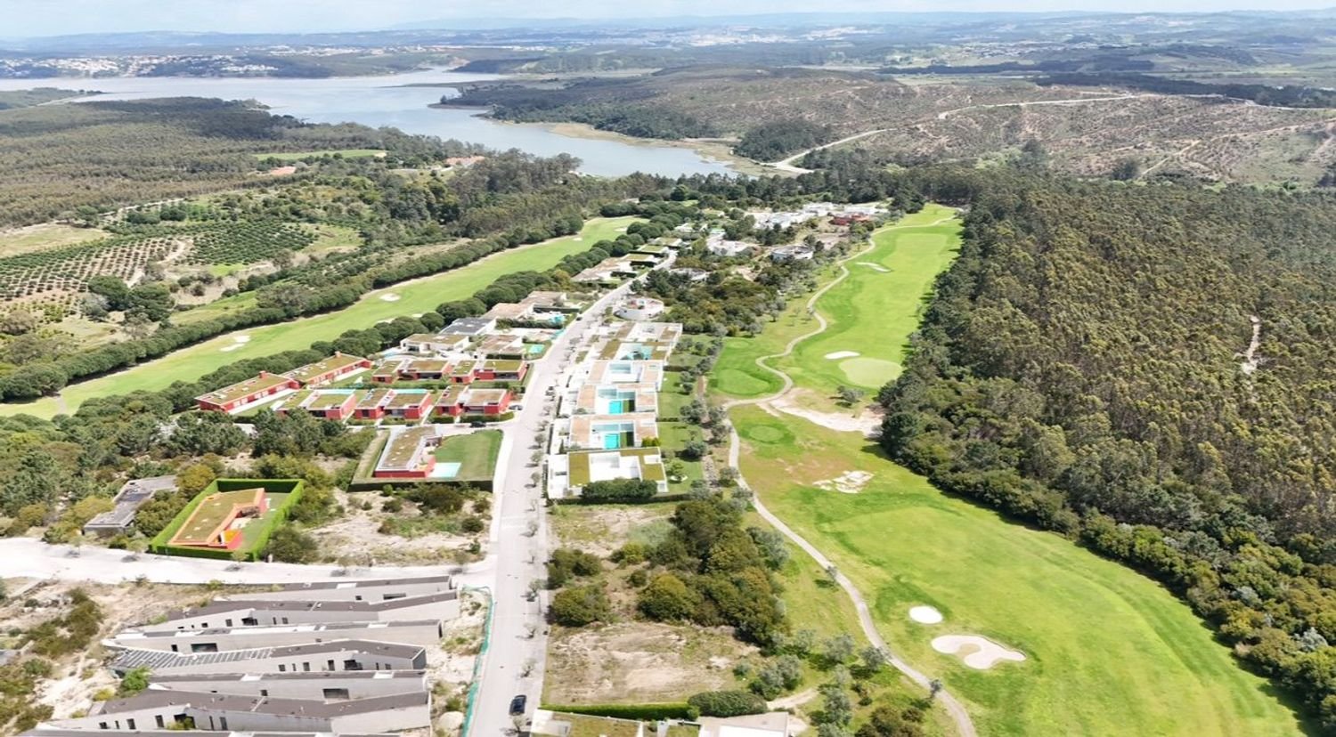 Grundstück in Obidos, Portugal, Nr. 240124
