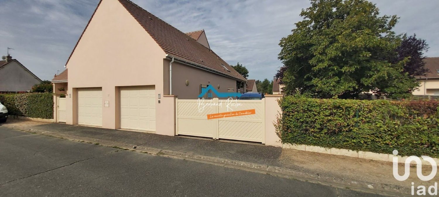 5 chambres Maison à Dhuizon, France No. 220619