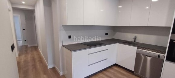3 Schlafzimmer Wohnung in A Coruna, Spain, Nr. 167773 2