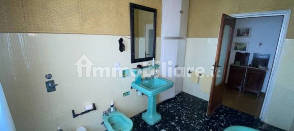 Apartamento de 2 dormitorios en Legnano, Italy No. 98799 36