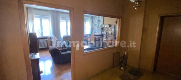 Apartamento de 2 dormitorios en Legnano, Italy No. 98799 27