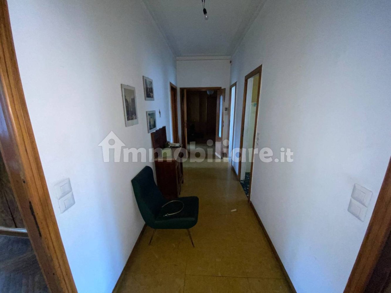 Apartamento de 2 dormitorios en Legnano, Italy No. 98799