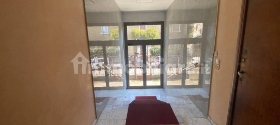 Apartamento de 2 dormitorios en Legnano, Italy No. 98799 10