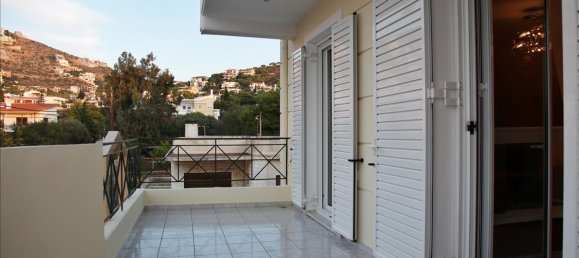 2 Schlafzimmer Wohnung in Saronida, Greece, Nr. 5084 2
