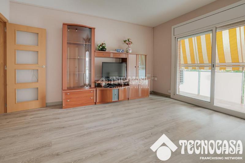 3 bedrooms Apartment in Terrassa, Spain No. 176813