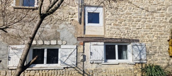 5 bedrooms House in Saint-Bonnet-de-Rochefort, France No. 204825 8