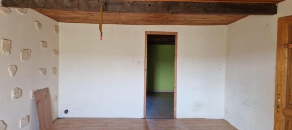 5 bedrooms House in Saint-Bonnet-de-Rochefort, France No. 204825 3