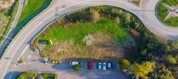 Terreno em Reggio Emilia, Italy 1127 m² N.º 5644 19