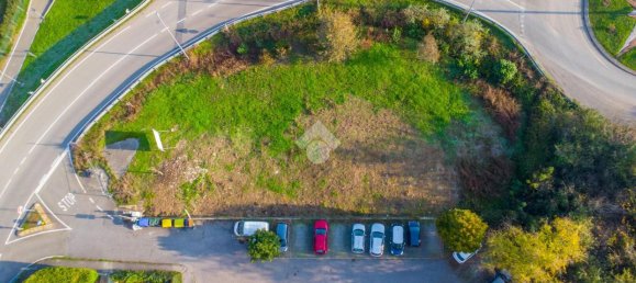 Terreno em Reggio Emilia, Italy 1127 m² N.º 5644 5