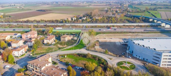 Terreno em Reggio Emilia, Italy 1127 m² N.º 5644 6