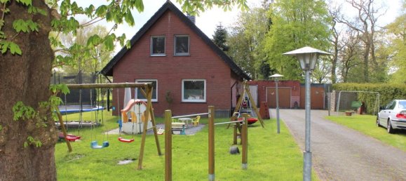 4 bedrooms House in Leer, Germany No. 126361 3