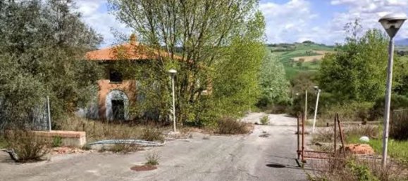 1067m² Land in Castiglione del Lago, Italy No. 297060 11