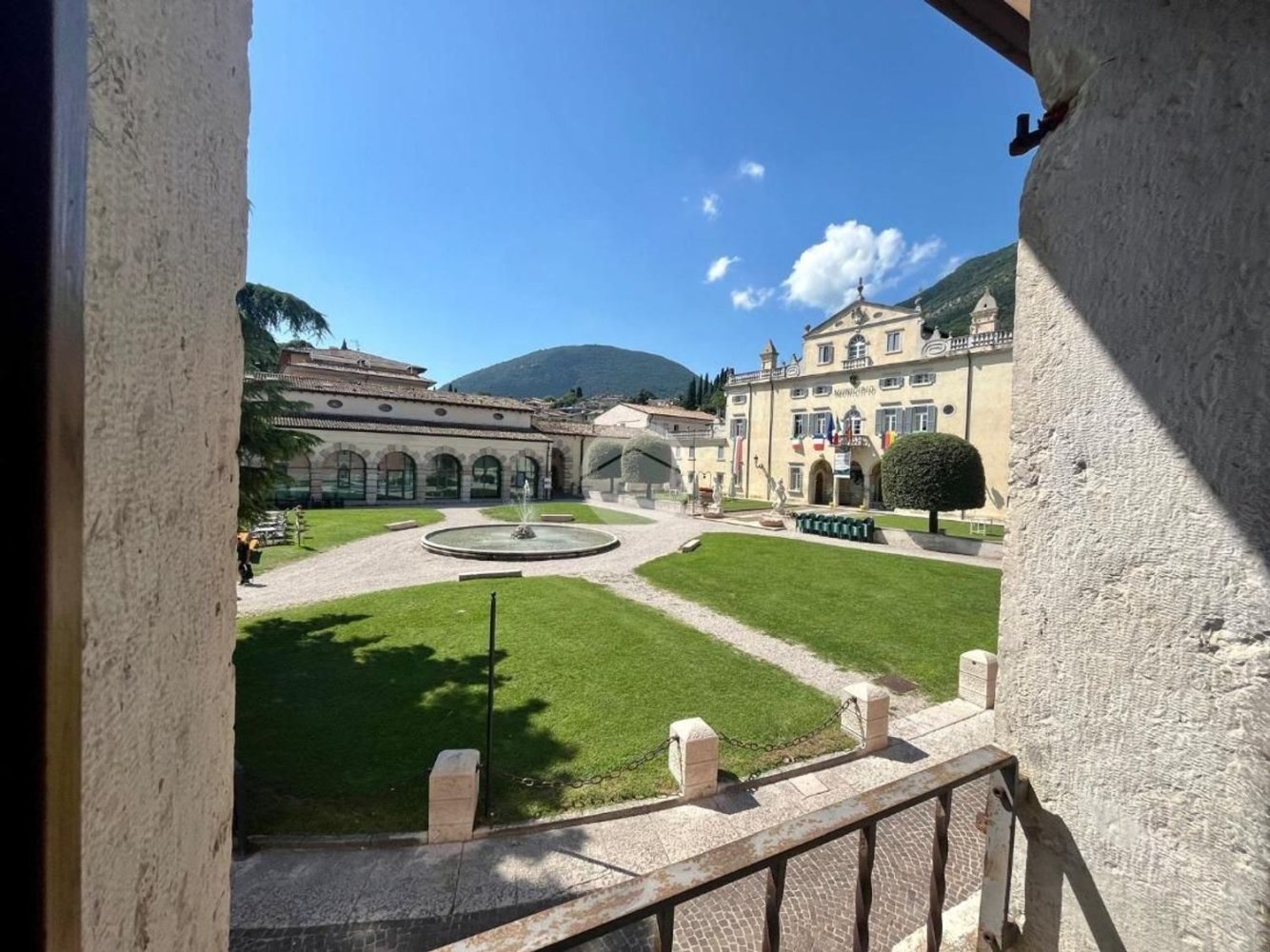 3 rooms Penthouse in Caprino Veronese, Italy No. 299595