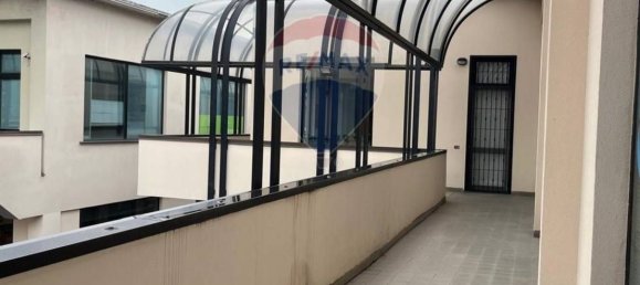 67m² Commercial property in San Donato Milanese, Italy No. 57002 5