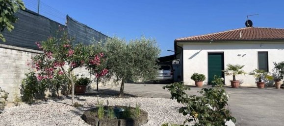 Villa de 4 habitaciónes en Paternopoli, Italy No. 71652 13