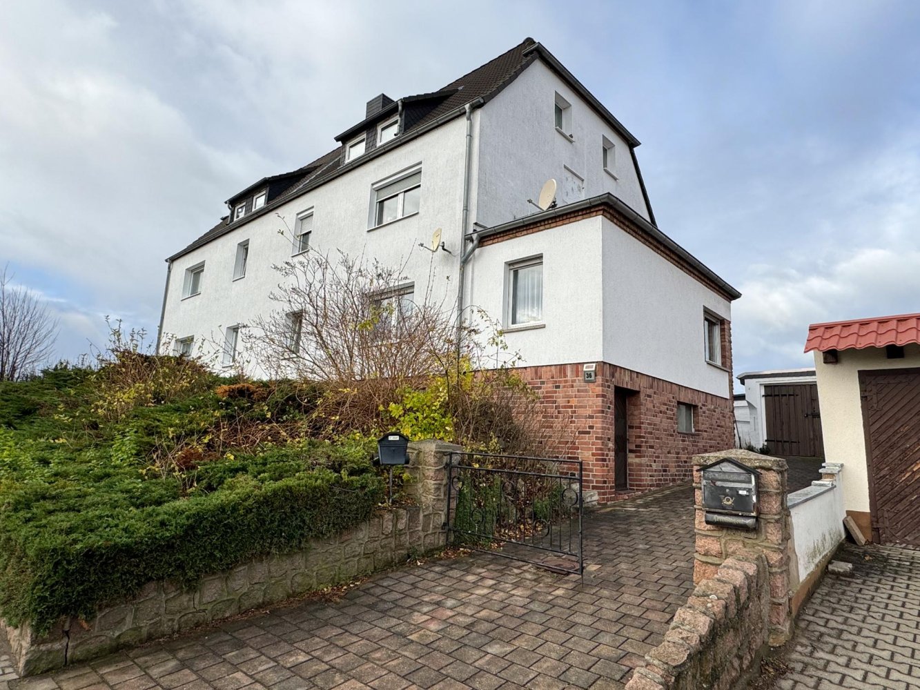 9-Zimmer Stadthaus in Burgenlandkreis, Germany, Nr. 20446