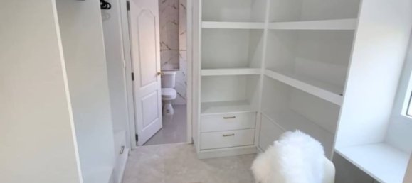 5 bedrooms Villa in Pattaya, Thailand No. 19297 11