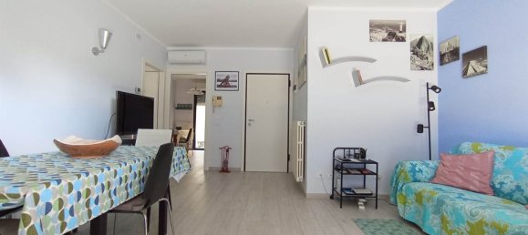 5 bedrooms Apartment in Rimini, Italy No. 326795 5