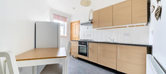 4 bedrooms House in London, United Kingdom No. 13422 13