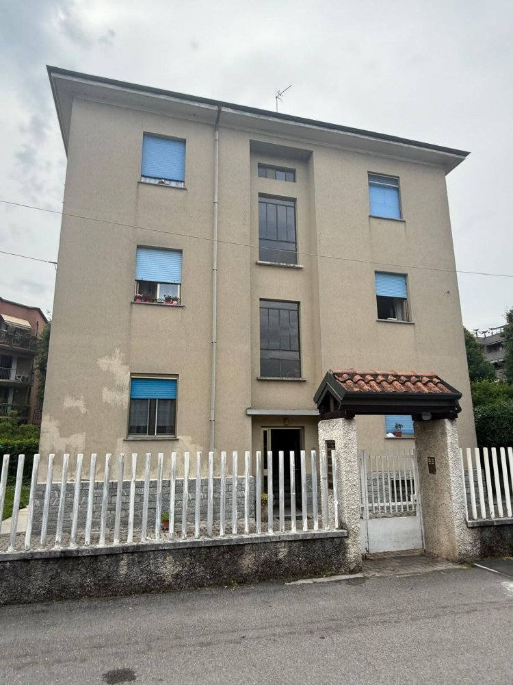 2 rooms Apartment in Paderno Dugnano, Italy No. 331524