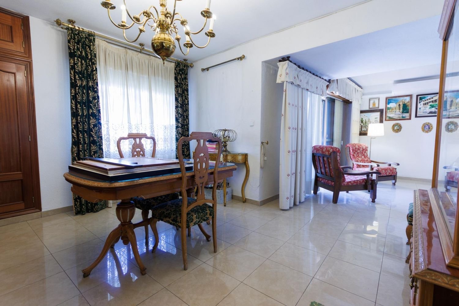 4 bedrooms Apartment in Cordoba, Spain No. 150541