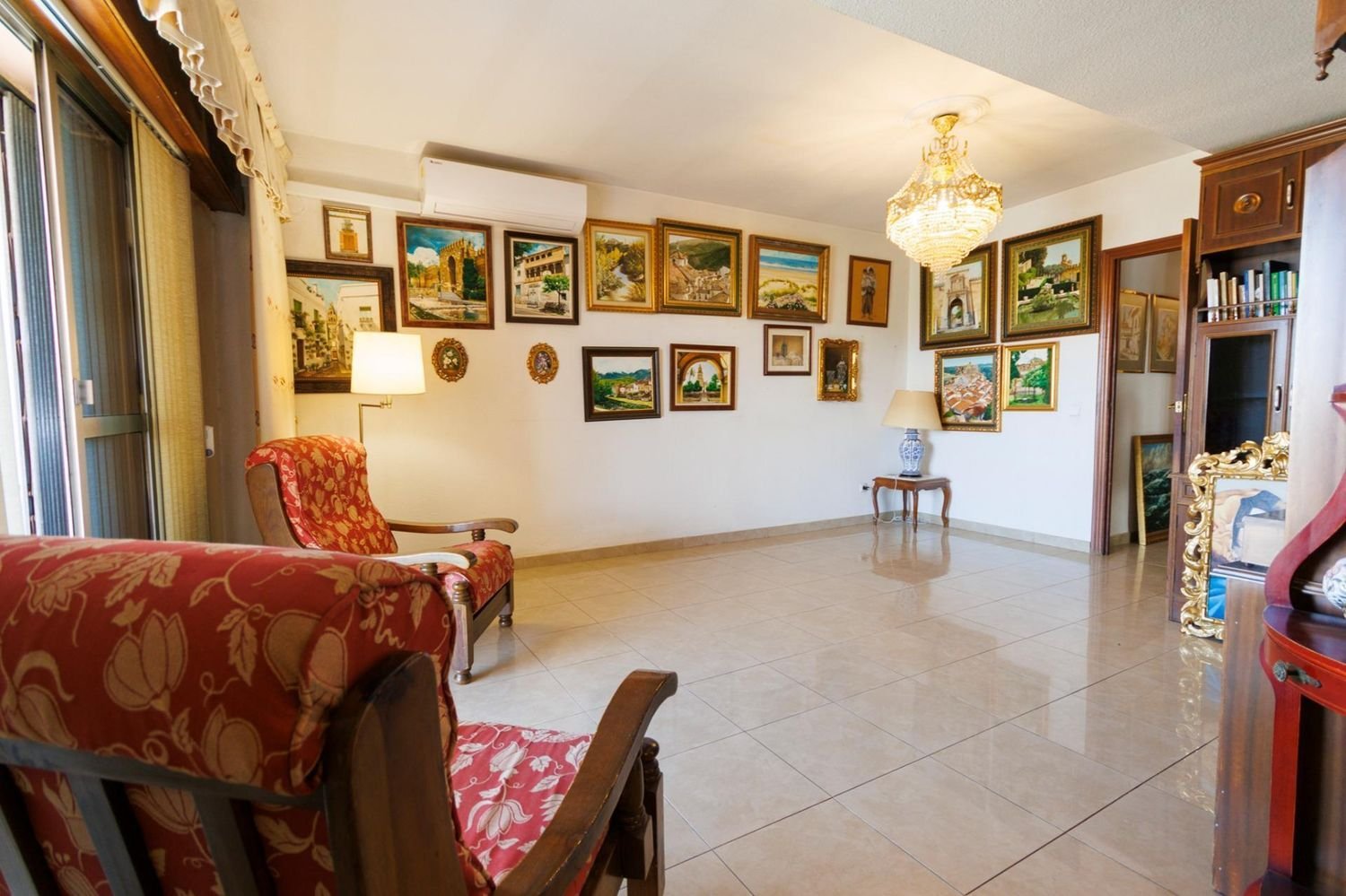 Villa de 4 dormitorios en Balsicas, Spain No. 150541