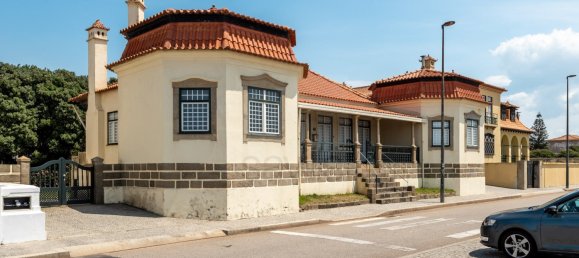 5 bedrooms Villa in Sao Felix da Marinha, Portugal No. 107608 2