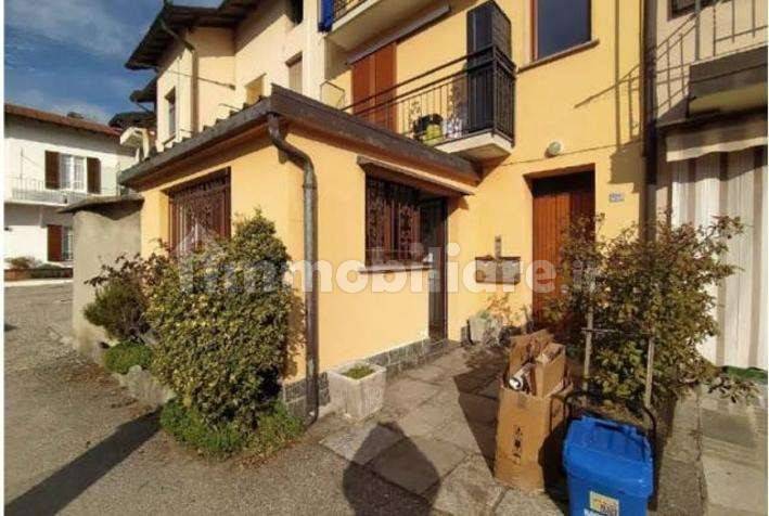 3 rooms Office in Varese, Italy No. 12184