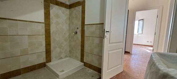 Вилла с 4 спальнями в Багерия, Италия № 270891 2