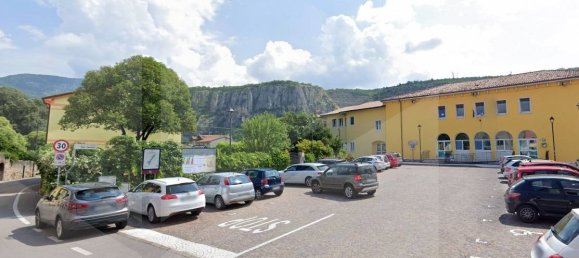 9-Zimmer Haus in Dolcè, Italy, Nr. 27933 15
