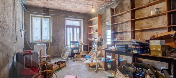 9-Zimmer Haus in Dolcè, Italy, Nr. 27933 9