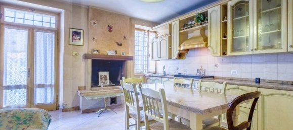 9-Zimmer Haus in Dolcè, Italy, Nr. 27933 2